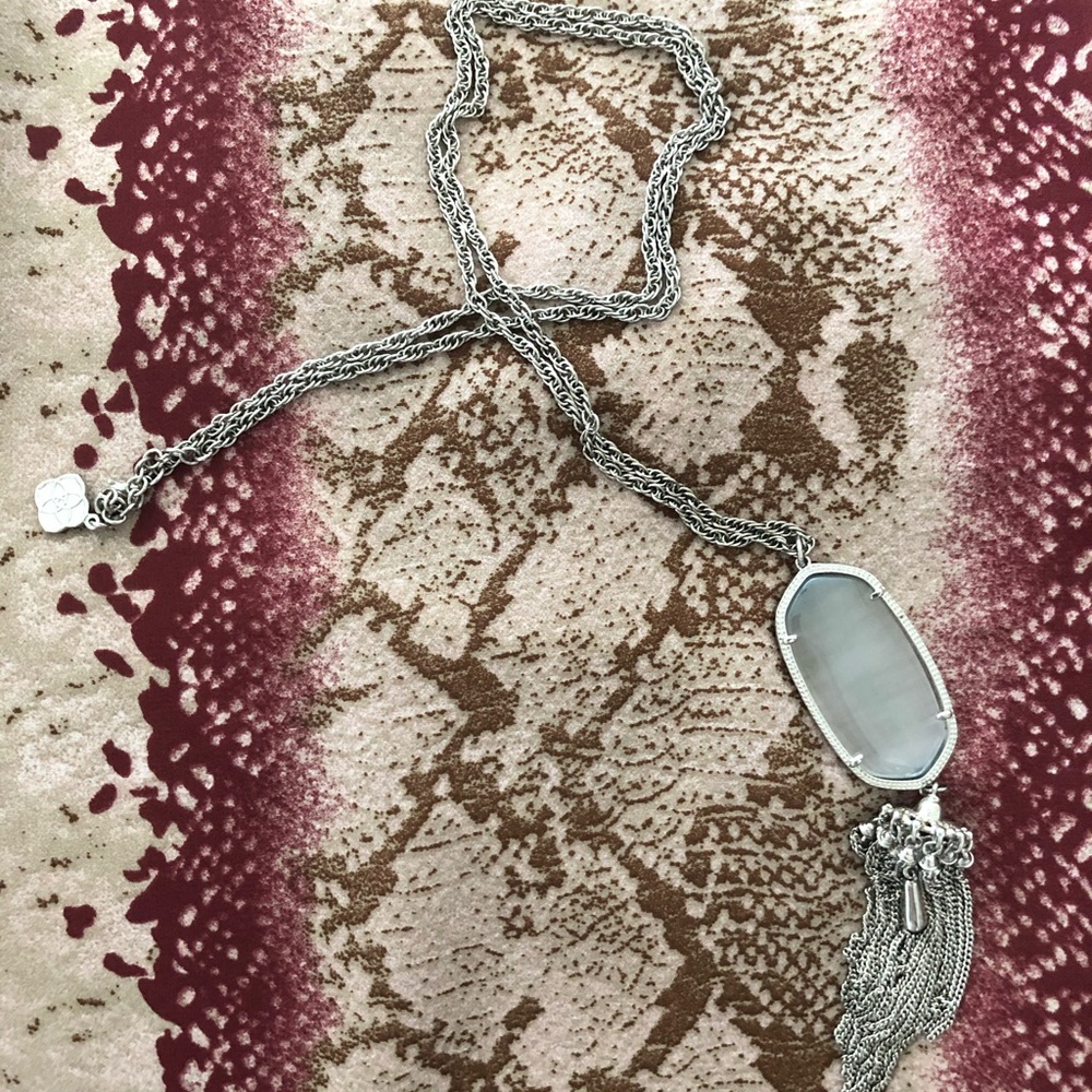 KENDRA SCOTT RAYNE SILVER NECKLACE W/Slate gray
